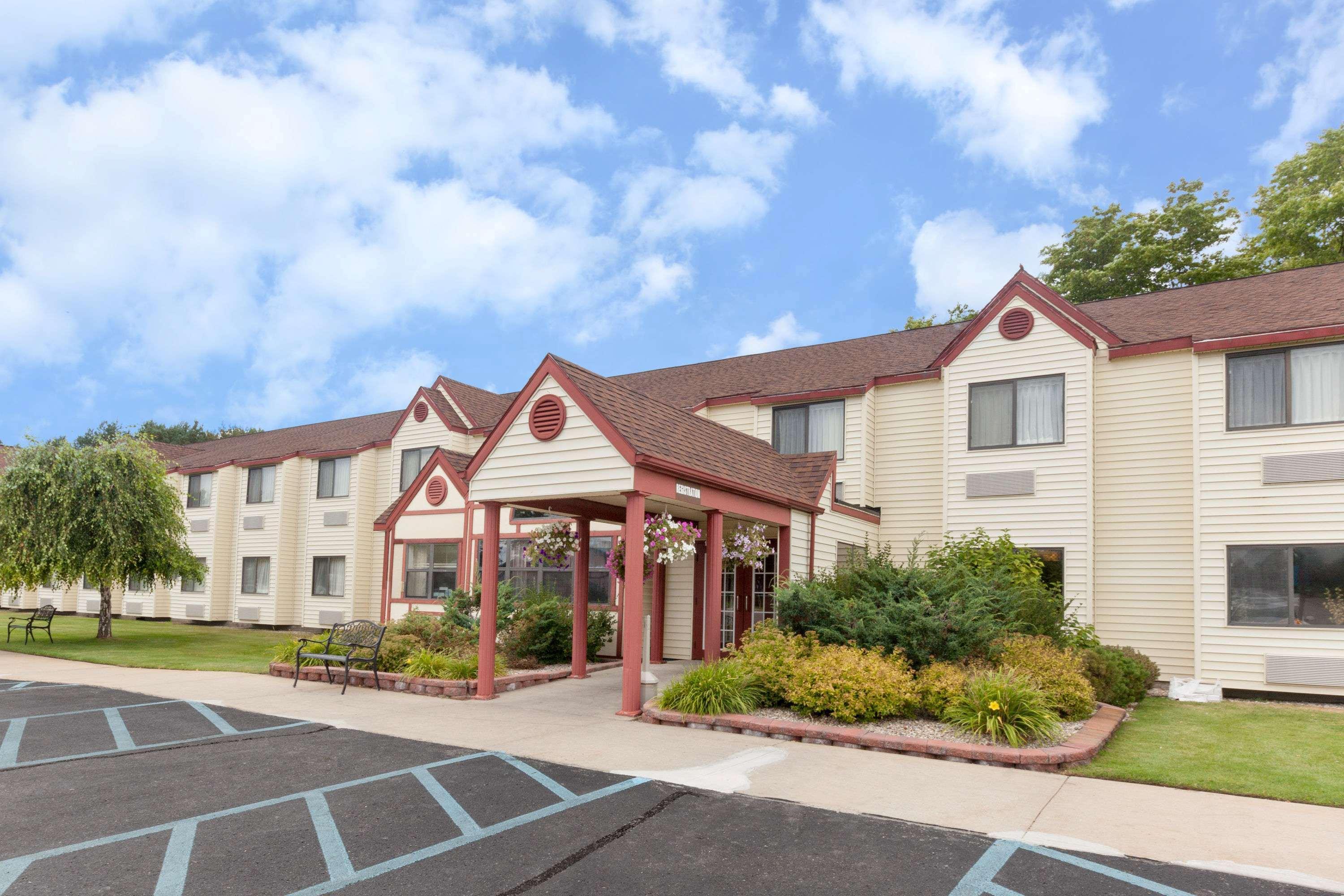 Baymont By Wyndham Gaylord Hotel Luaran gambar