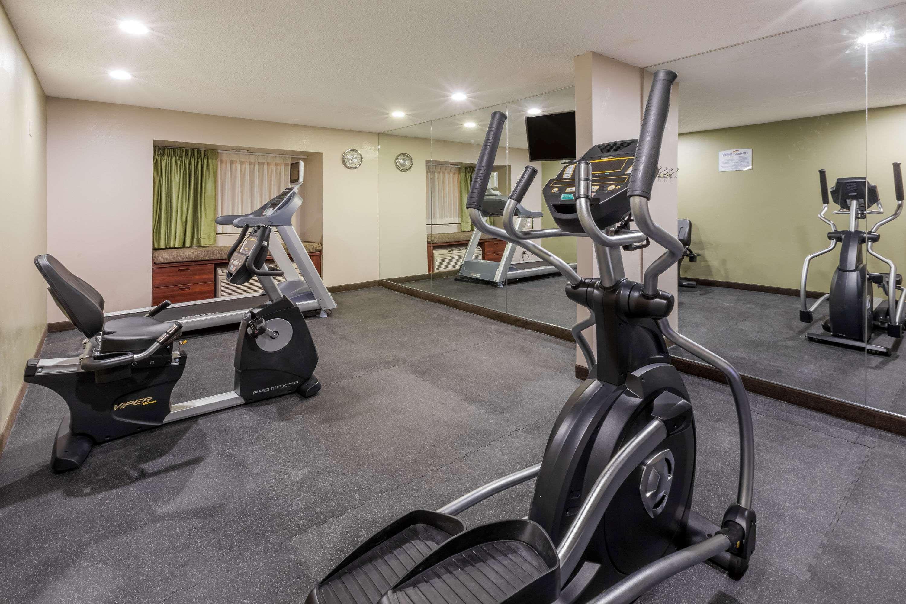 Baymont By Wyndham Gaylord Hotel Luaran gambar