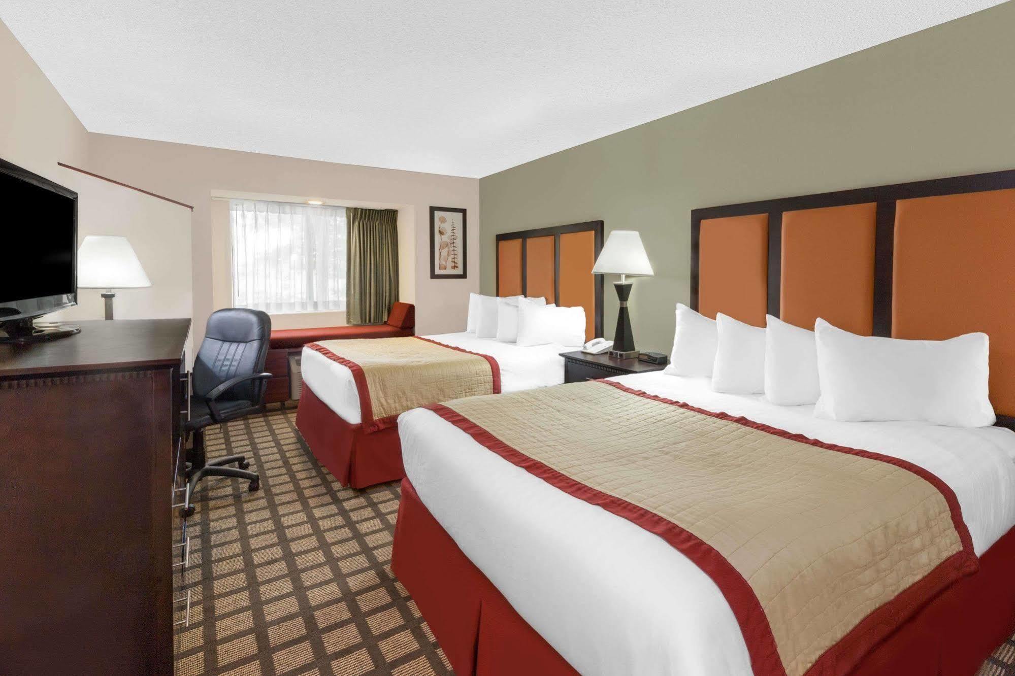 Baymont By Wyndham Gaylord Hotel Luaran gambar