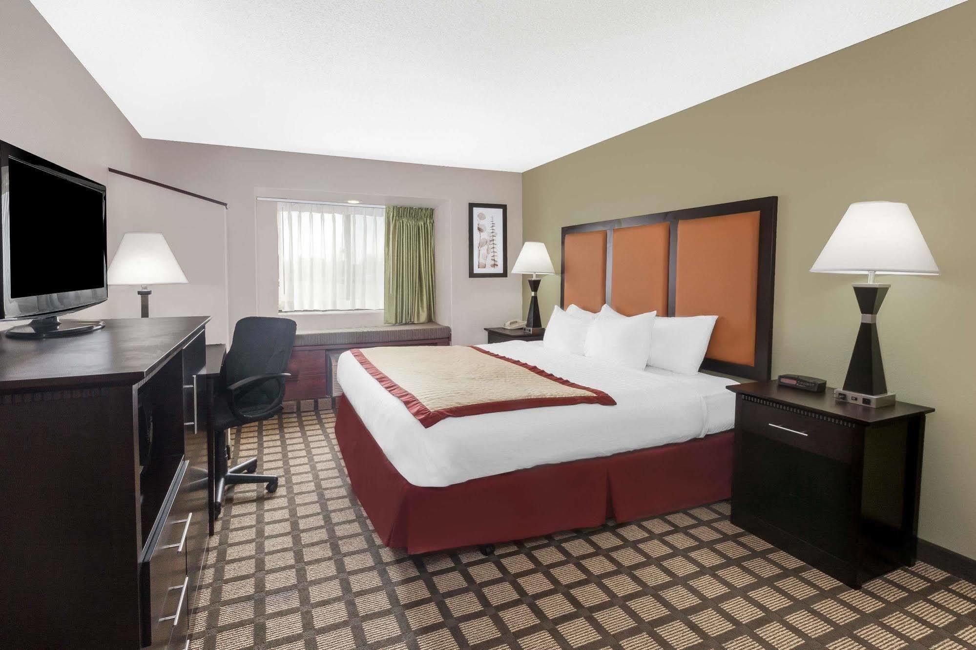Baymont By Wyndham Gaylord Hotel Luaran gambar